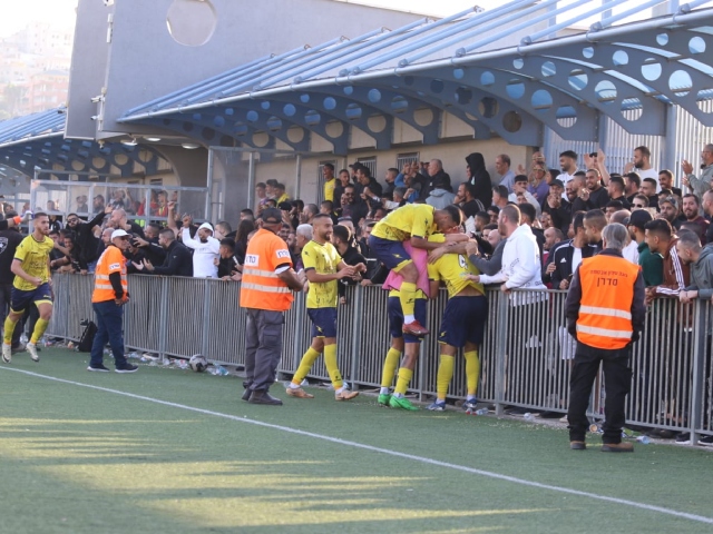 ארמלי הפך לגיבור (דאפר מחאמיד)